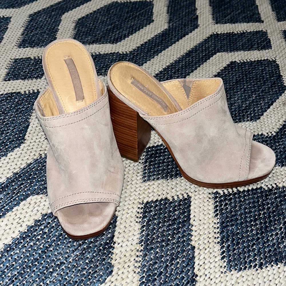 The Frye company size 7